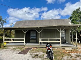 1521 N 59th Terrace in Hollywood, FL - Building Photo