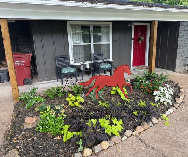 property at 901 N Naid St