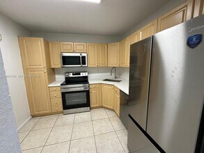 2428 NW 49th Terrace in Coconut Creek, FL - Building Photo - Building Photo