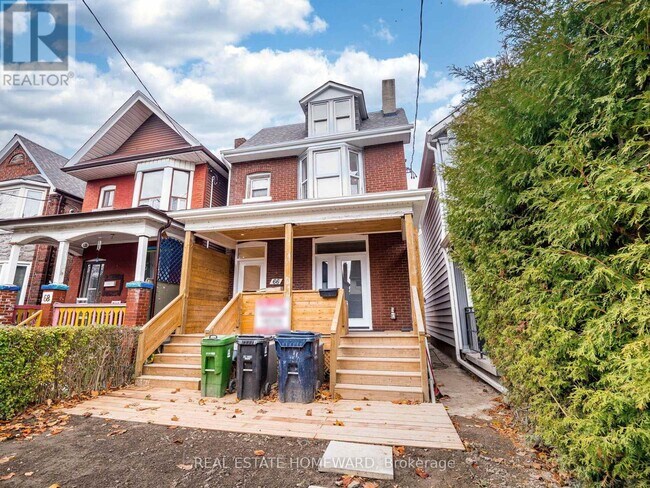 66 Melville Ave in Toronto, ON - Building Photo - Building Photo