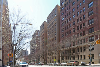 771 W End Ave in New York, NY - Foto de edificio - Building Photo