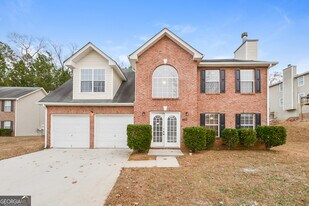602 Robin Ridge in Stone Mountain, GA - Building Photo