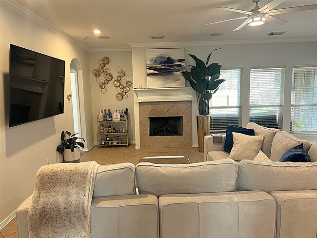 property at 8426 Hunters Village Dr