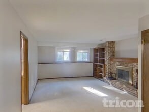 1701 116th St E in Burnsville, MN - Building Photo - Building Photo