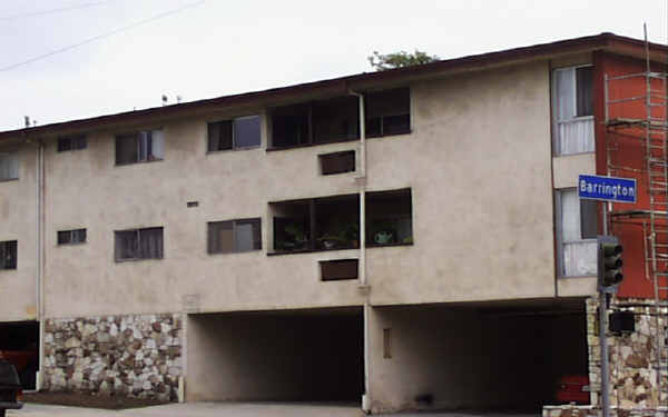 1300 S Barrington Ave in Los Angeles, CA - Building Photo - Building Photo