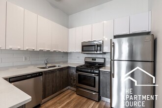 2700 W North Ave in Chicago, IL - Building Photo - Building Photo