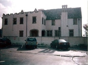 Tudor Square in New Orleans, LA - Building Photo - Building Photo
