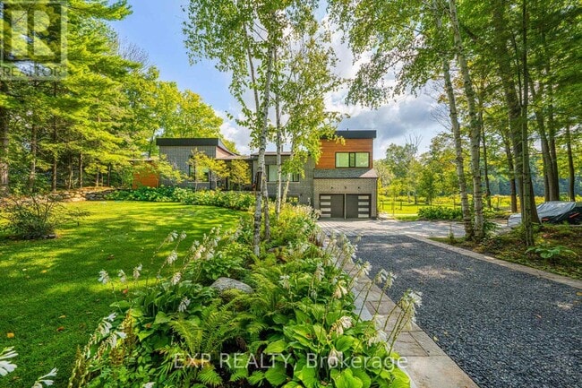 property at 5 Birch Knoll Rd