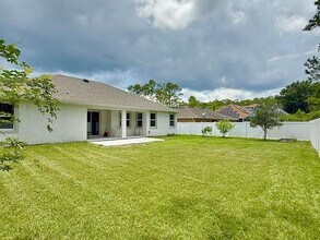 14 Ethan Allen Dr in Palm Coast, FL - Building Photo - Building Photo