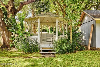 819 4th St N in Jacksonville Beach, FL - Building Photo - Building Photo