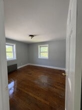 70 Park St in Bristol, CT - Building Photo - Building Photo