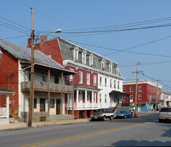 1 W Water St in Smithsburg, MD - Building Photo - Building Photo