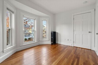 15 Bradbury St in Boston, MA - Building Photo - Building Photo