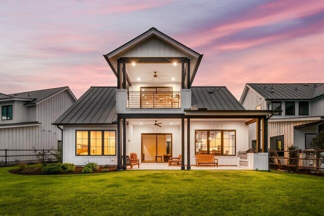 19601 Flying J Blvd in Spicewood, TX - Building Photo - Building Photo