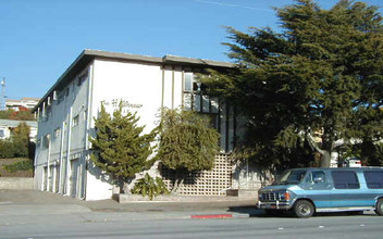 15950 Foothill Blvd in San Leandro, CA - Building Photo - Building Photo