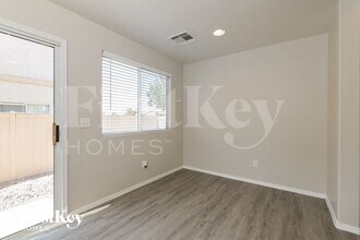 996 Valetta Flat Ave in Las Vegas, NV - Building Photo - Building Photo