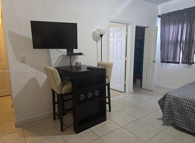 17097 SW 93rd St in Miami, FL - Building Photo - Building Photo