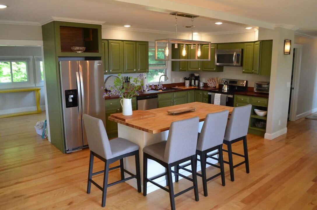 67 Suncrest Terrace in Colchester, VT - Building Photo