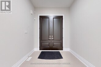 15 Settlers Field Rd in Brampton, ON - Building Photo - Building Photo