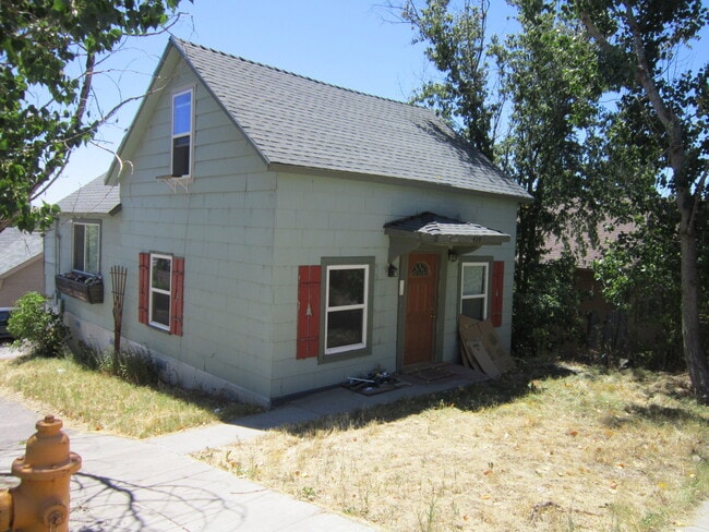 property at 438 High St