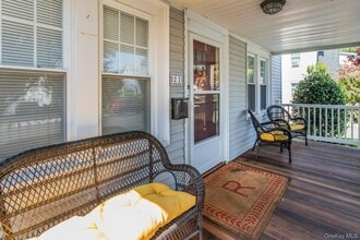 23 W 7th St in Locust Valley, NY - Building Photo - Building Photo