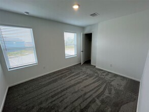 272 Laura Leigh Ln in Angleton, TX - Building Photo - Building Photo