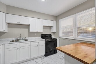 9725 Medford Dr in St. Louis, MO - Building Photo - Building Photo