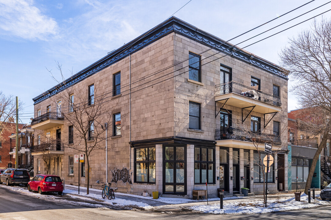 1904-1914 Laurier Av E in Montréal, QC - Building Photo