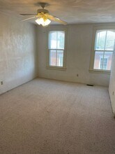 120 E Main St in Mascoutah, IL - Building Photo - Building Photo