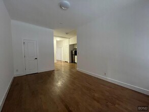 1295 3rd Ave in New York, NY - Building Photo - Building Photo