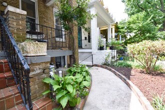 620 Princeton Pl NW in Washington, DC - Building Photo - Building Photo