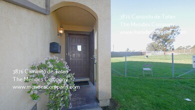 3876 Caminito De Tatan in San Diego, CA - Building Photo - Building Photo