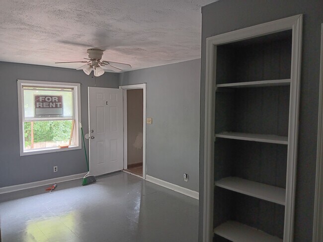 1606 N Patterson Ave in Winston-Salem, NC - Building Photo - Building Photo