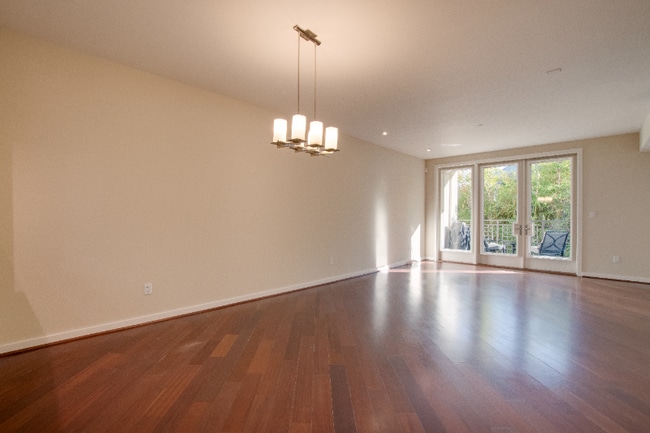 5410 La Jolla Blvd in San Diego, CA - Foto de edificio - Building Photo