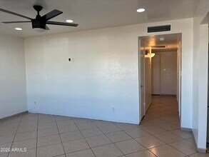 8819 W Roma Ave in Phoenix, AZ - Building Photo - Building Photo