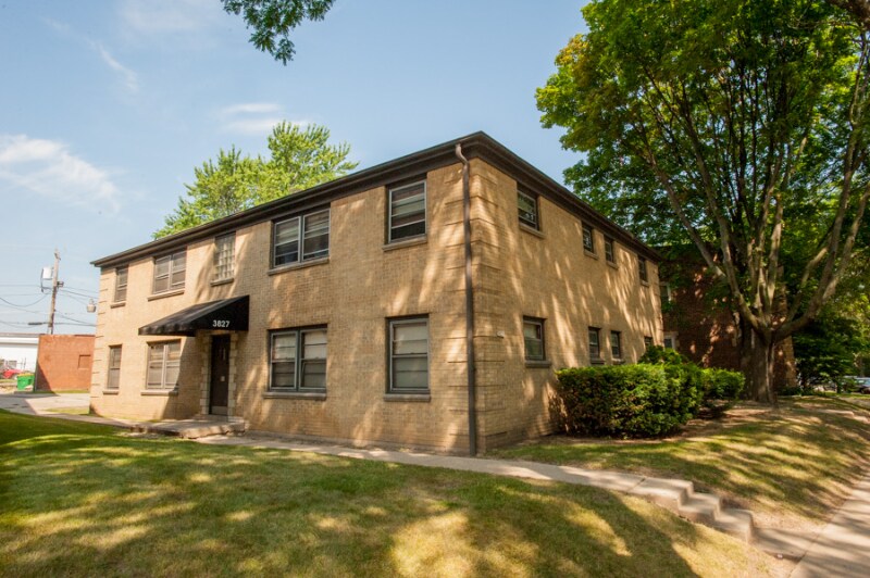 3829 N Humboldt Ave in Milwaukee, WI - Building Photo