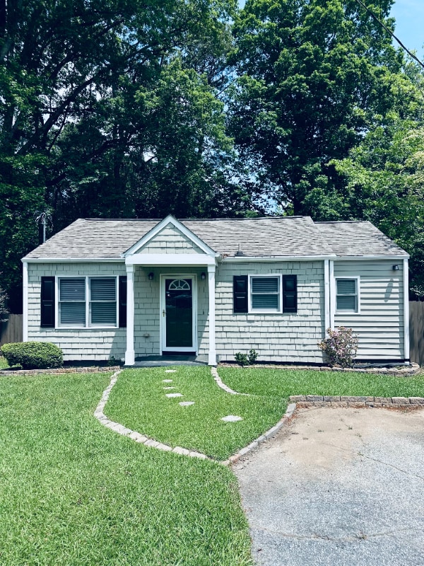 property at 4104 Comanche Dr