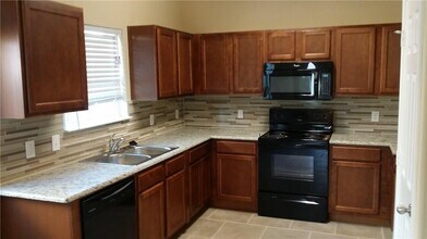 704 E College Ave in Princeton, TX - Building Photo - Building Photo