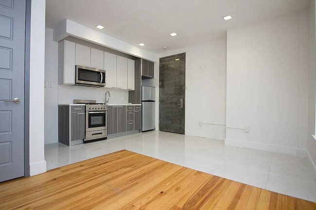 property at 1702 Davidson Ave