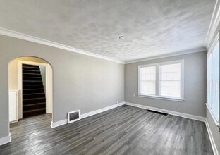1212 W Nowland Ave in Peoria, IL - Building Photo - Building Photo