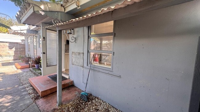 1116 NE 16th Terrace in Fort Lauderdale, FL - Building Photo - Building Photo
