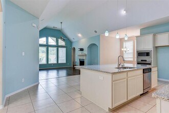2603 Deerwood Heights Ln in Manvel, TX - Building Photo - Building Photo