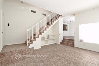 3431 Mariner Beach Dr in Las Vegas, NV - Building Photo - Building Photo