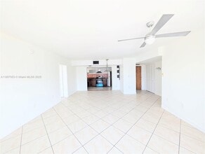1075 93rd St in Bay Harbor Islands, FL - Building Photo - Building Photo