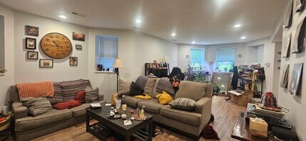 2952 W Nelson St in Chicago, IL - Building Photo - Building Photo