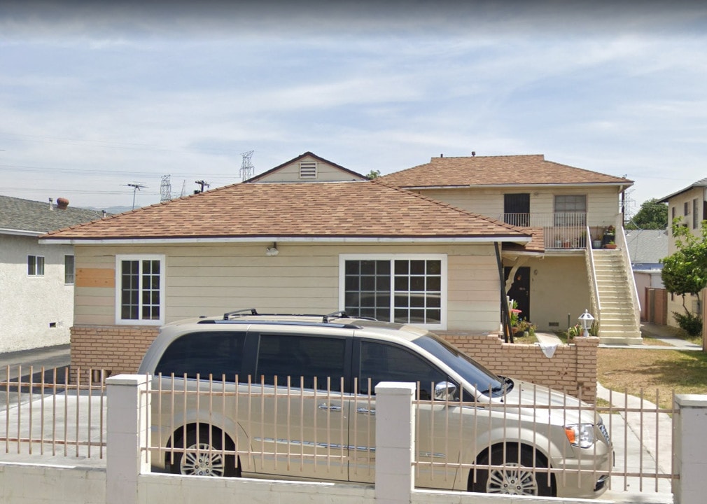 6412 Tujunga Ave in Los Angeles, CA - Building Photo