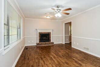 4710 Spring Gate Dr in Powder Springs, GA - Building Photo - Building Photo