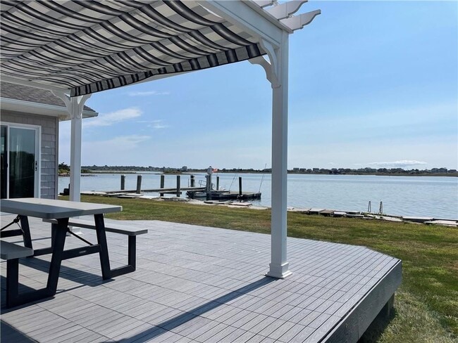 property at 6 a Dr