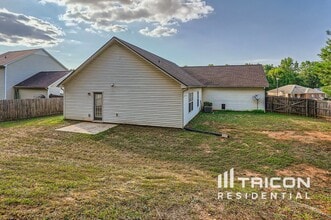 1476 Steam Engine Way NE in Conyers, GA - Building Photo - Building Photo