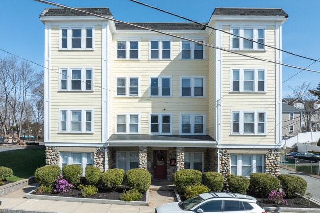 47 Chapel St in Norwood, MA - Building Photo - Building Photo